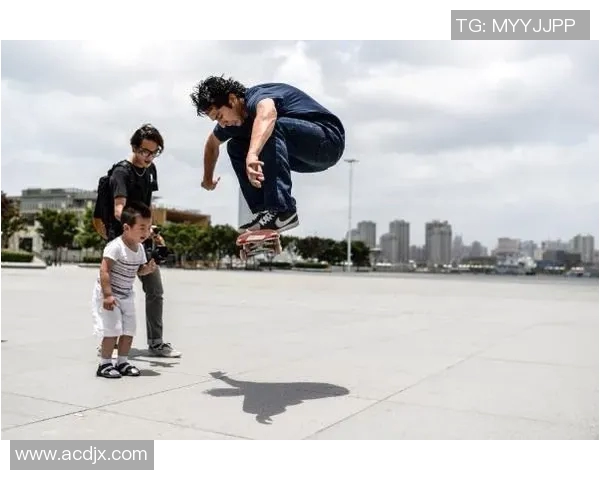 李娜专访:揭秘滑板运动背后的成功秘诀与成长故事 李娜专访:揭秘滑板运动背后的成功秘诀与成长故事