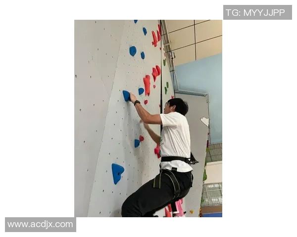 杭州街舞队在攀岩联赛中以100分高居榜首争夺冠军之路愈发激烈 杭州街舞队在攀岩联赛中以100分高居榜首争夺冠军之路愈发激烈